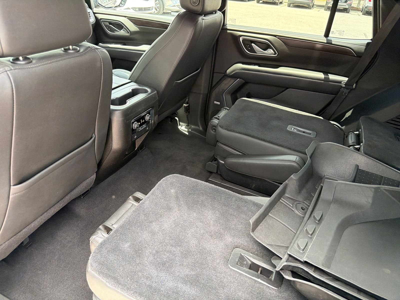 Used 2021 Black Chevrolet Z71 image 34