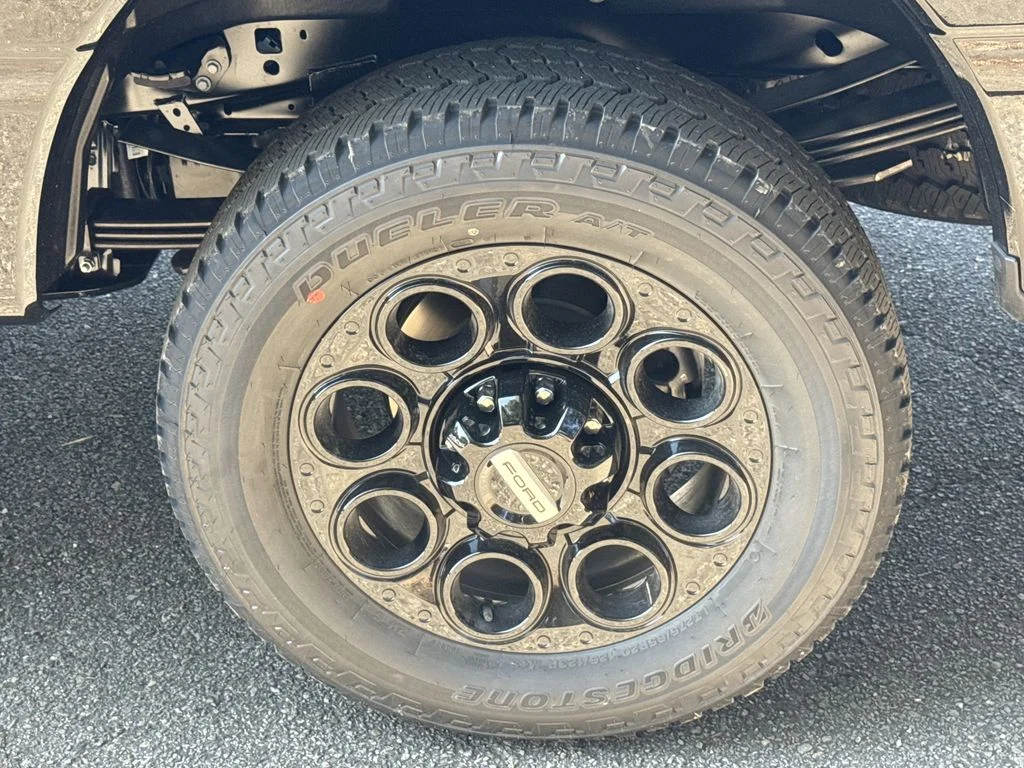 New 2026 Agate Black Metallic Ford F-350® Lariat® image 19