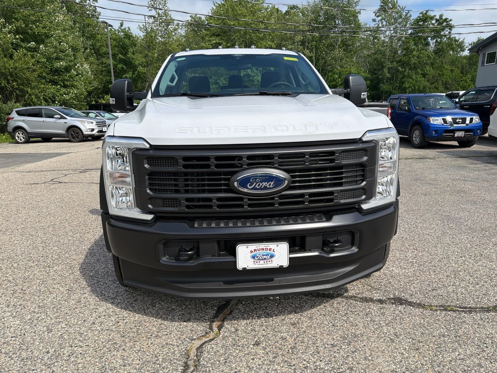 New 2026 Oxford White Ford F-550® XL image 2