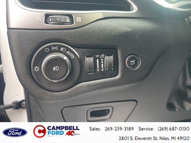 Used 2020 Bright White Clearcoat Jeep Limited image 29