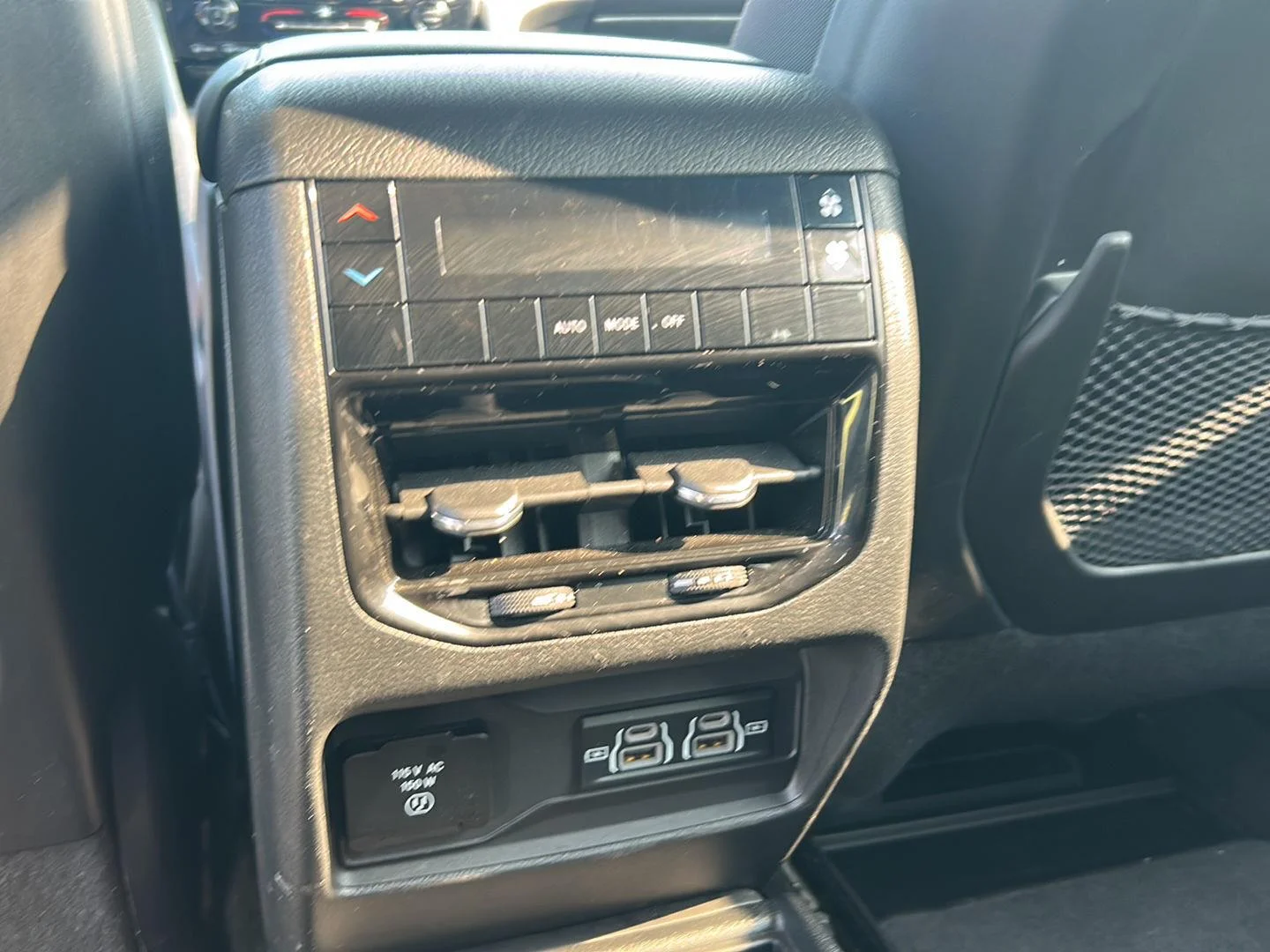 Used 2023 Metallic Jeep Altitude image 16