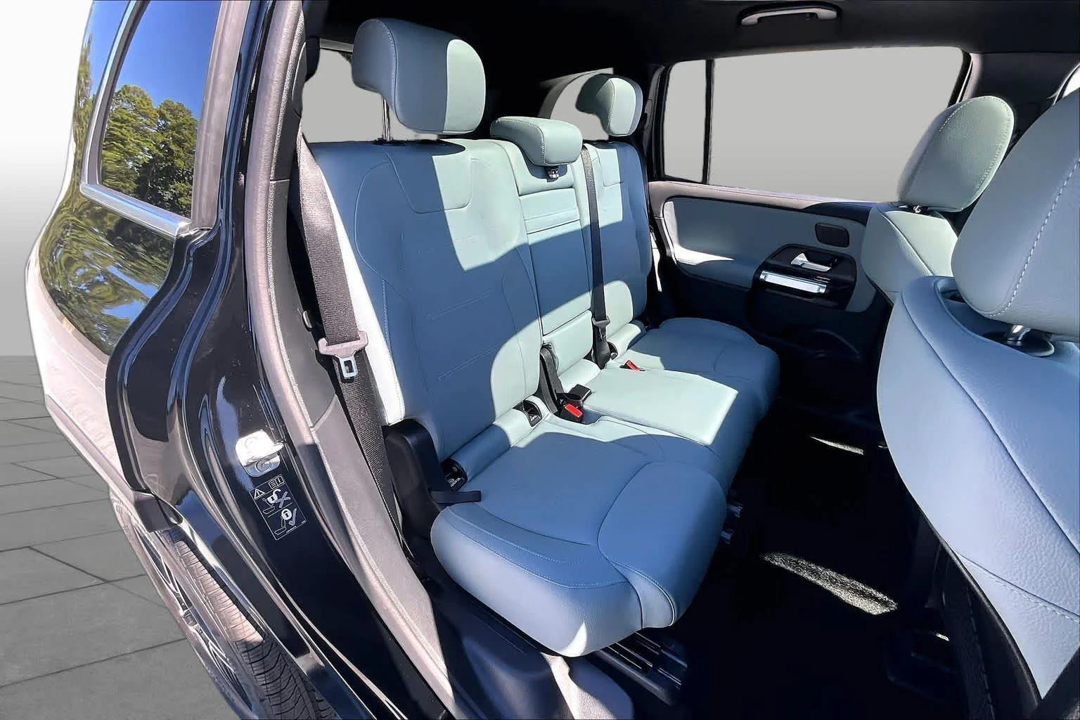 Used 2026 Night Black Mercedes-Benz GLB 250 image 19