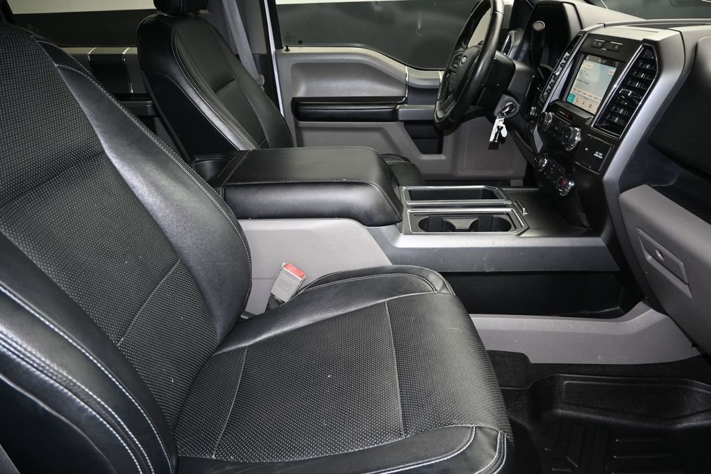 Used 2019 White Ford XLT image 24
