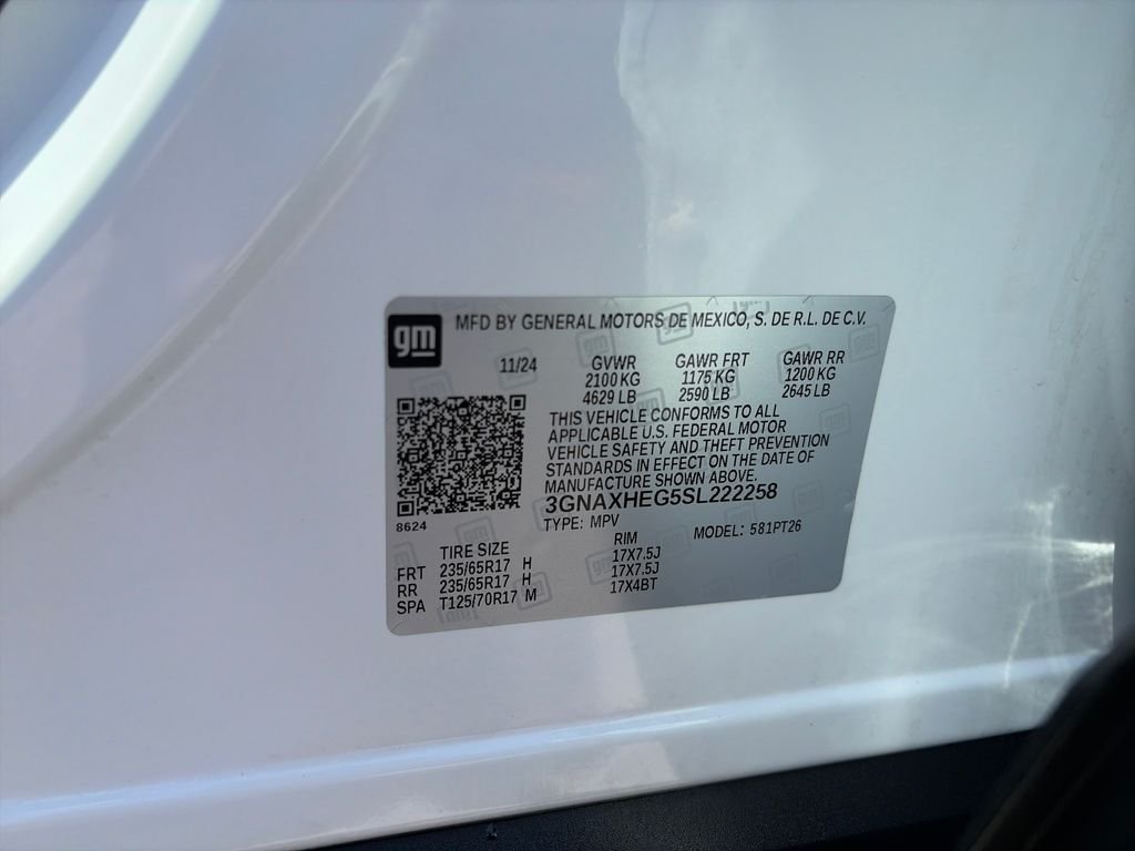 Used 2025 White Chevrolet LT image 29