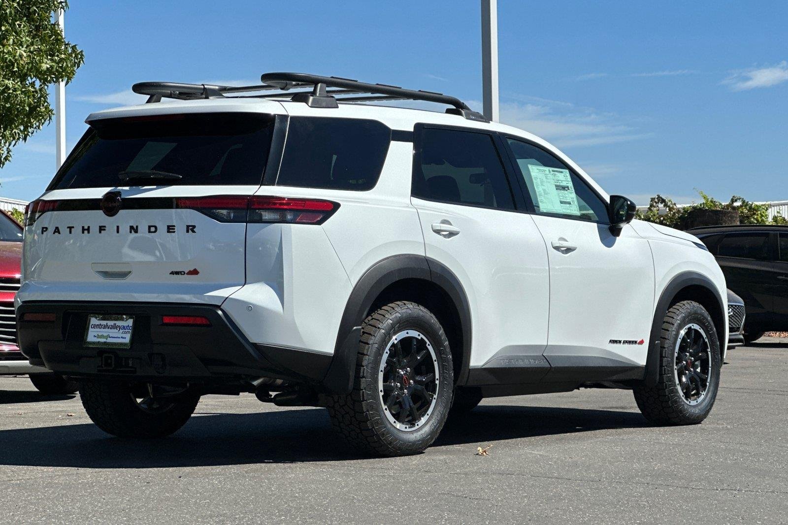 New 2026 Everest White Pearl Tricoat Nissan Rock Creek image 3