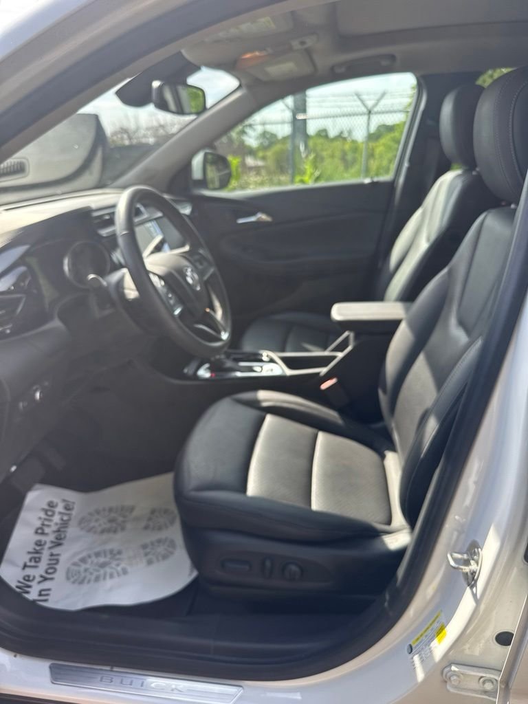 Used 2023 White Frost Buick Essence image 13