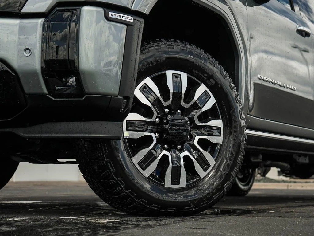 New 2026 Sterling Metallic GMC Denali Ultimate image 6