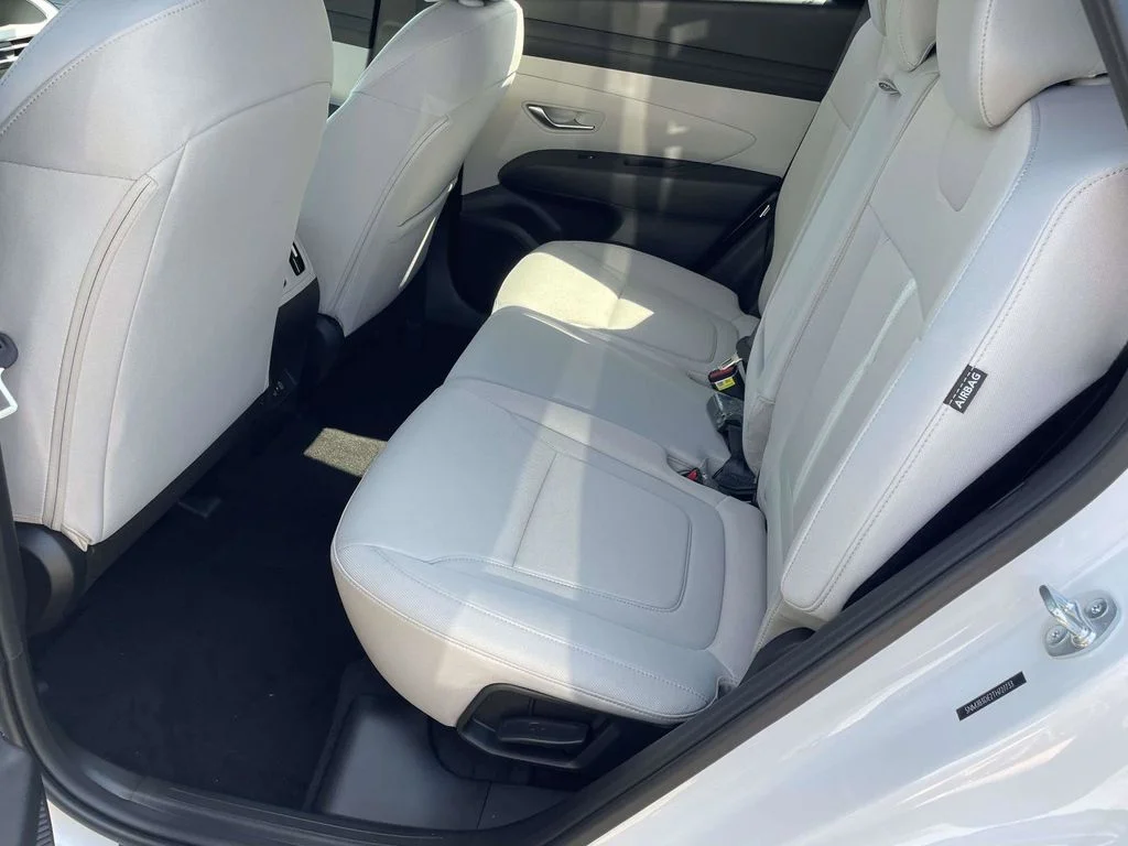 New 2026 White Hyundai SEL image 10