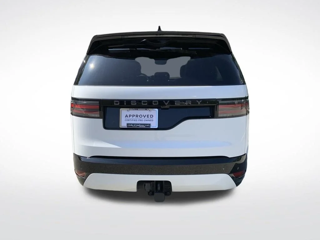 Used 2025 White Land Rover Dynamic SE image 7