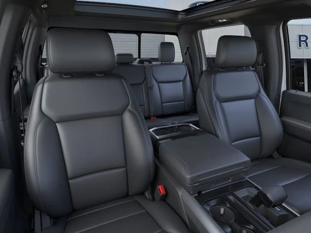 2025 Ford F-150 XLT - Photo 10