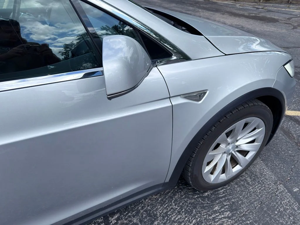 Used 2016 Silver Tesla  image 6