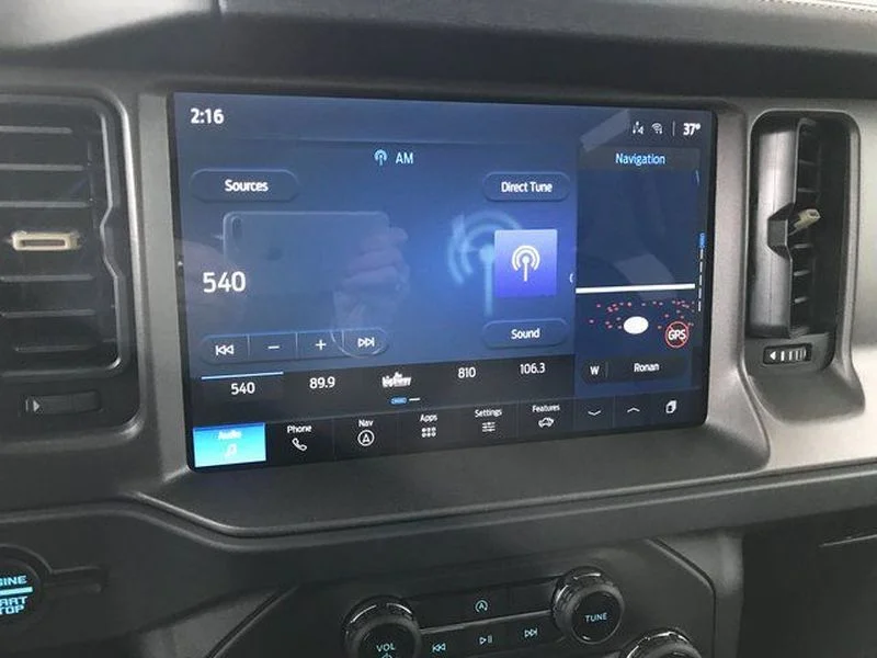 New 2025 Azure Gray Metallic Tri-Coat Ford Badlands® image 14