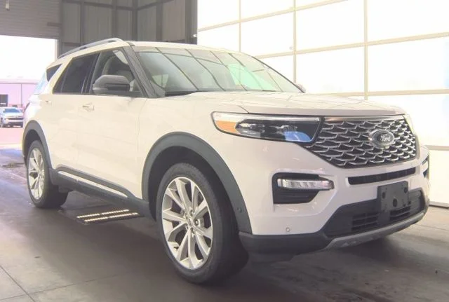 Used 2022 White Ford Platinum image 1