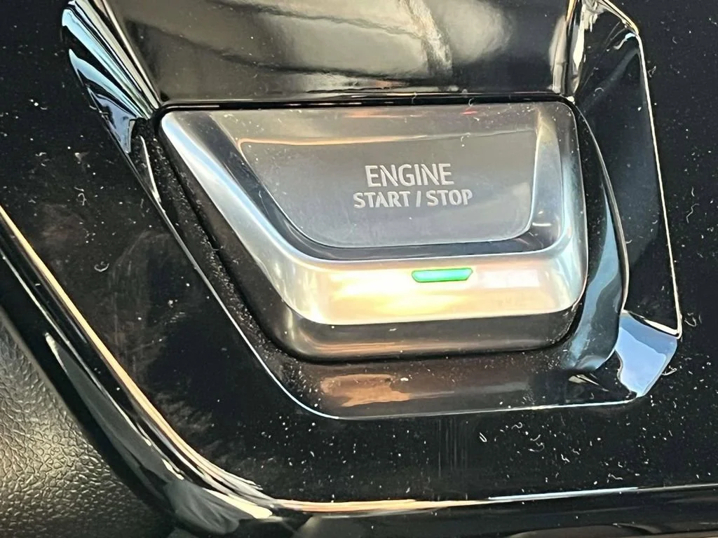 Used 2025 Sterling Metallic GMC AT4 image 24