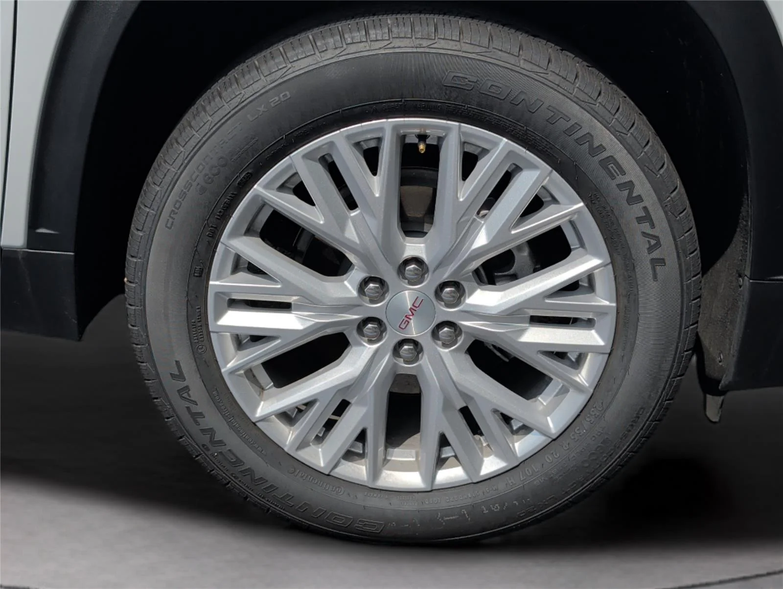New 2026 Summit White GMC Elevation image 30