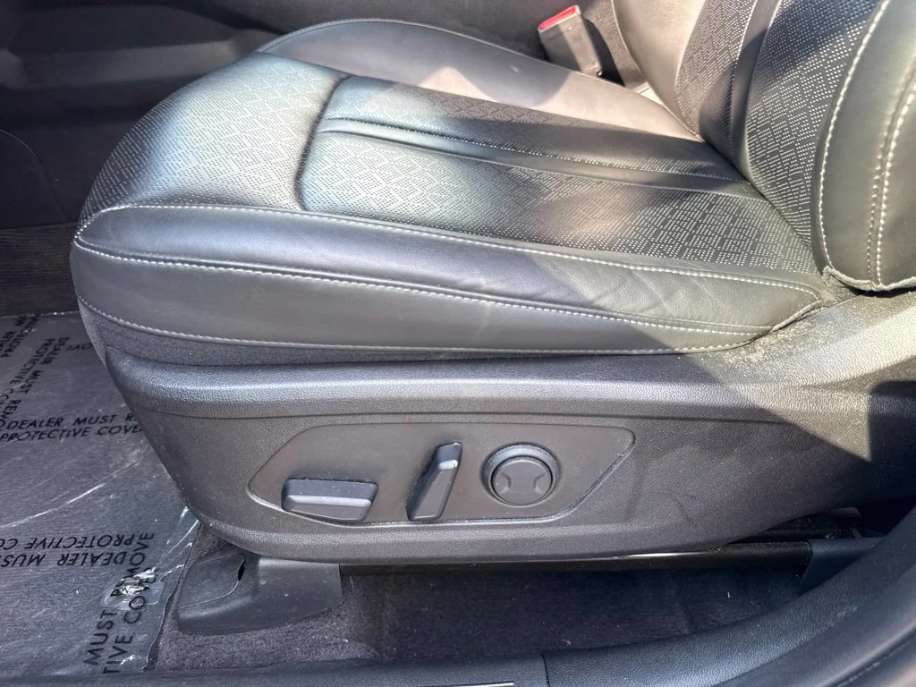 Used 2023 Silver Kia X-Line S image 17