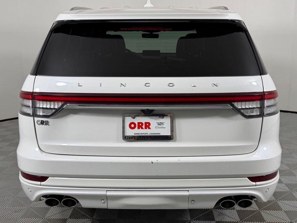 Used 2021 Ceramic Pearl Lincoln Reserve image 9