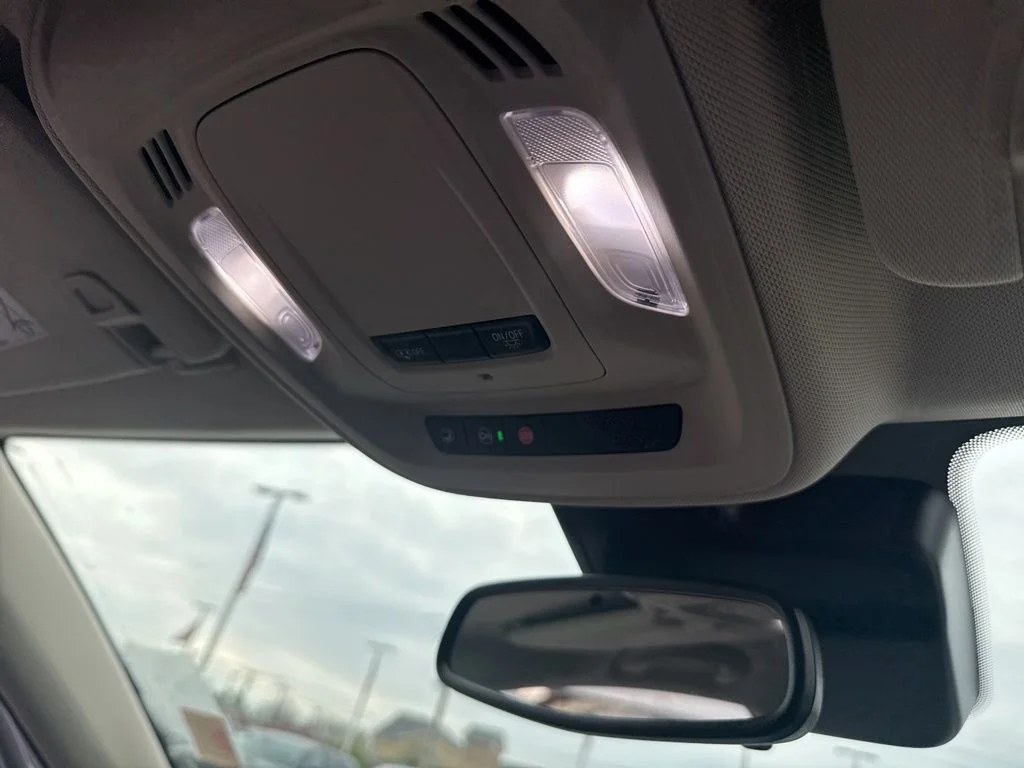 Used 2023 White Buick Essence image 36