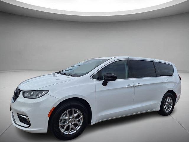 Used 2024 Bright White Clearcoat Chrysler Touring L image 1