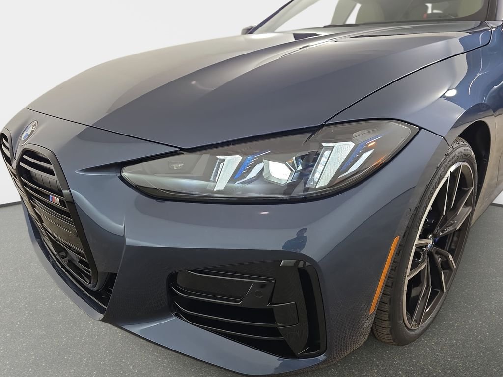 New 2026 Arctic Race Blue metallic BMW M440i xDrive image 33