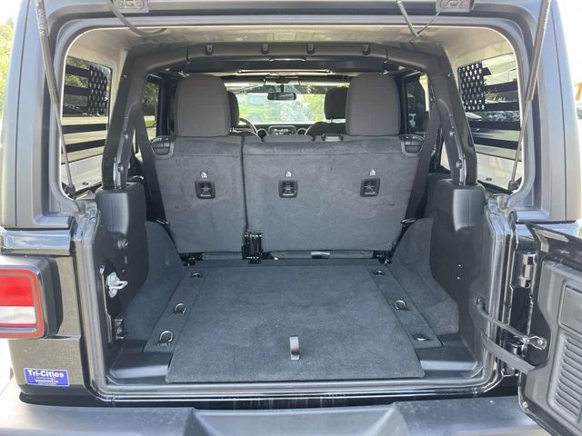 Used 2023 Black Jeep Sport image 19