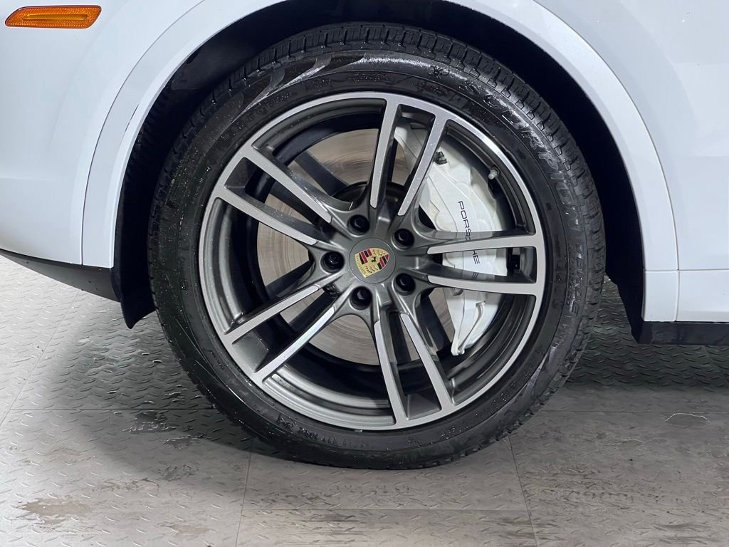 Used 2023 White Porsche Turbo image 10