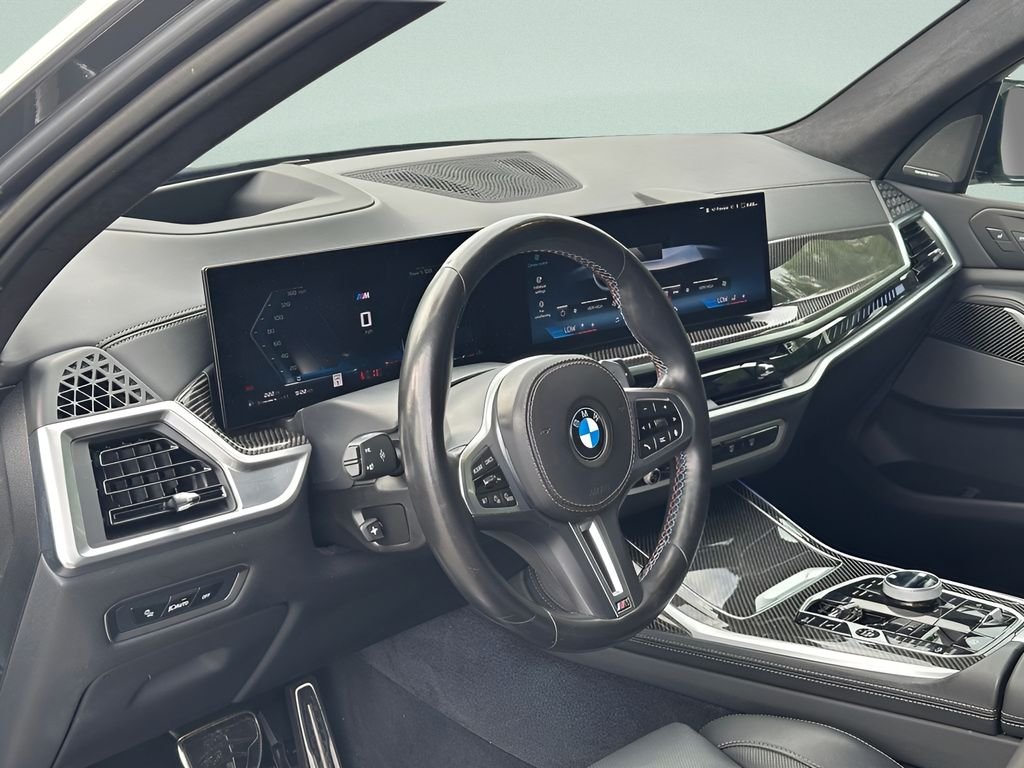 Used 2024 Gray BMW M60i image 9