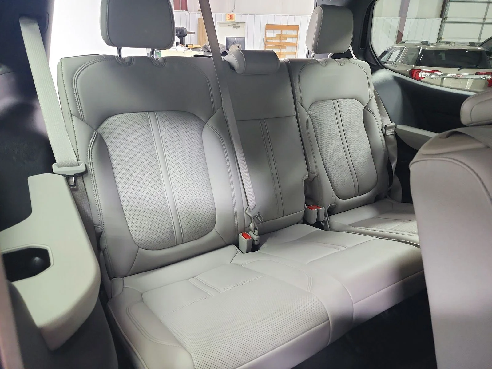 Used 2025 Bright White Clearcoat Jeep Base image 47