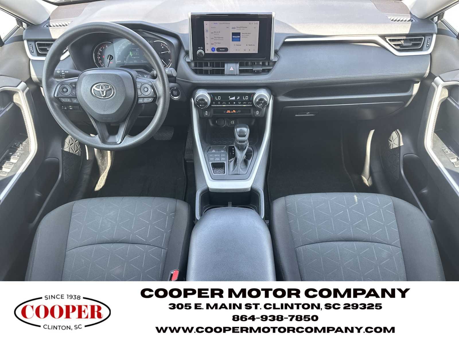 Used 2025 Silver Sky Metallic Toyota XLE image 21