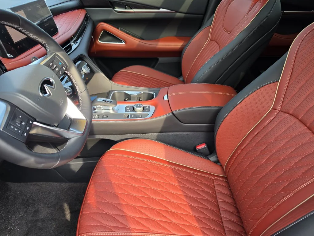 New 2027 2T SUN RED INFINITI Autograph AWD image 17