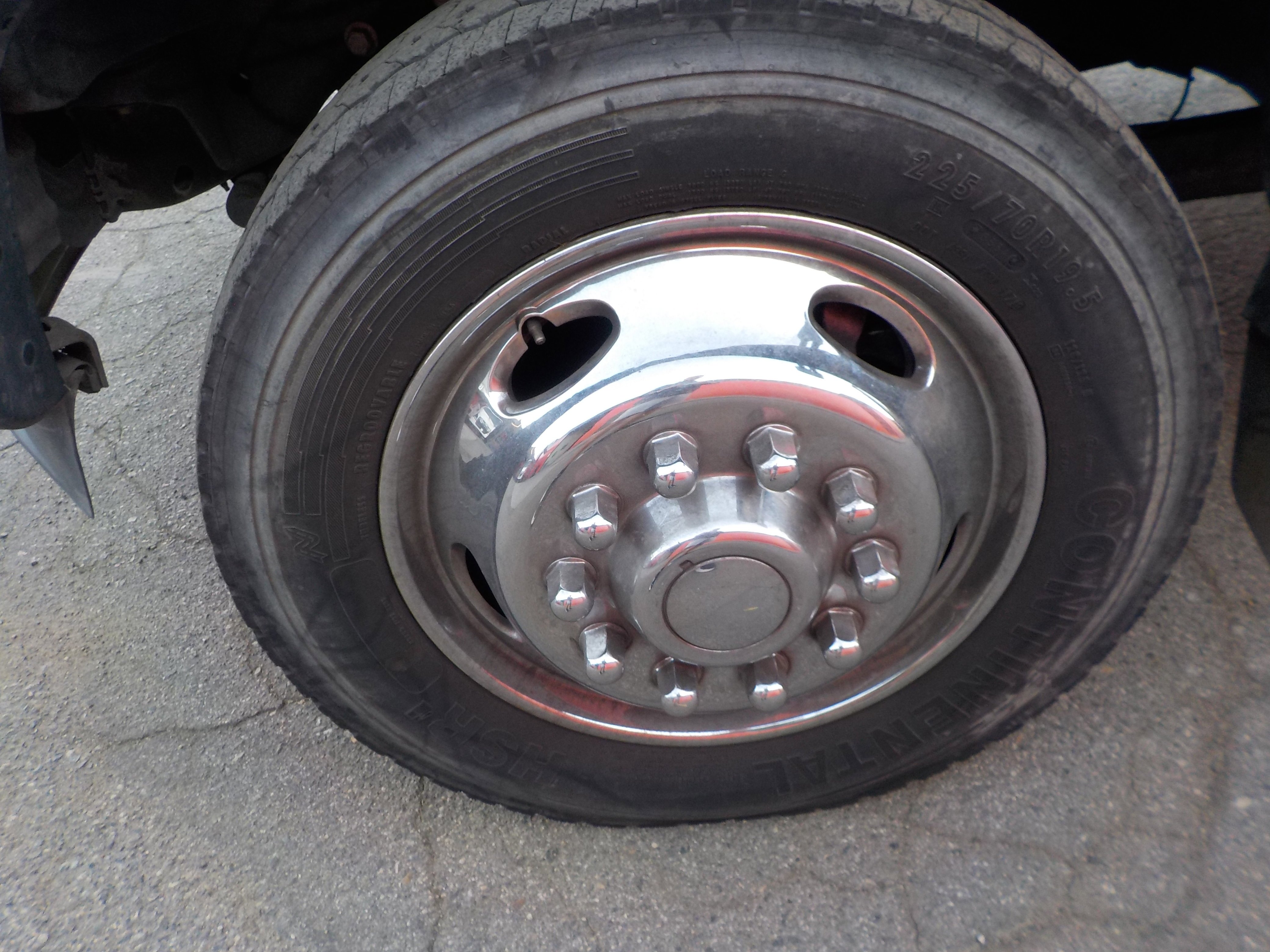 2016 Ford F-550 - Photo 19
