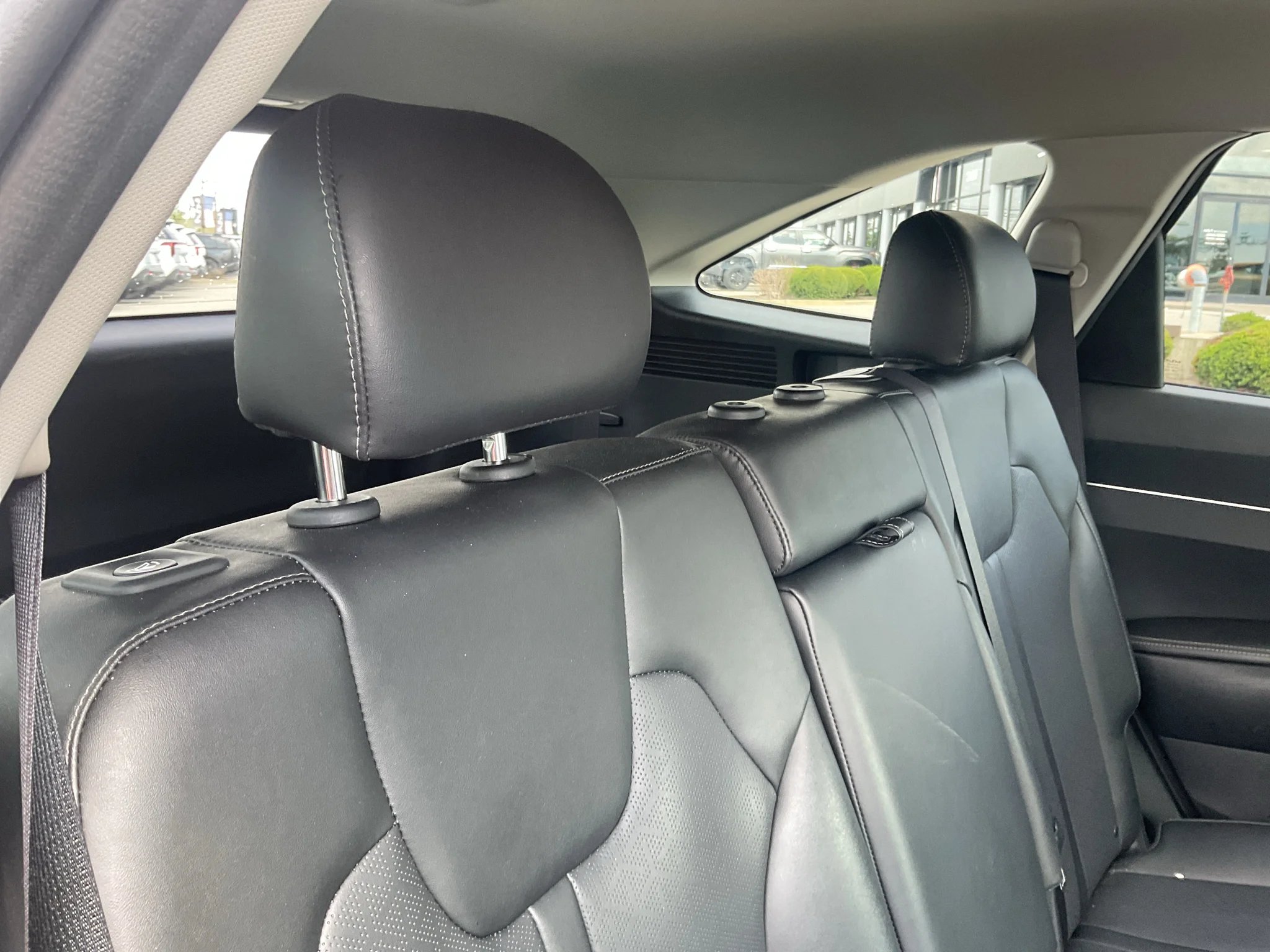 Certified Used 2022 Sapphire Blue Kia S image 11