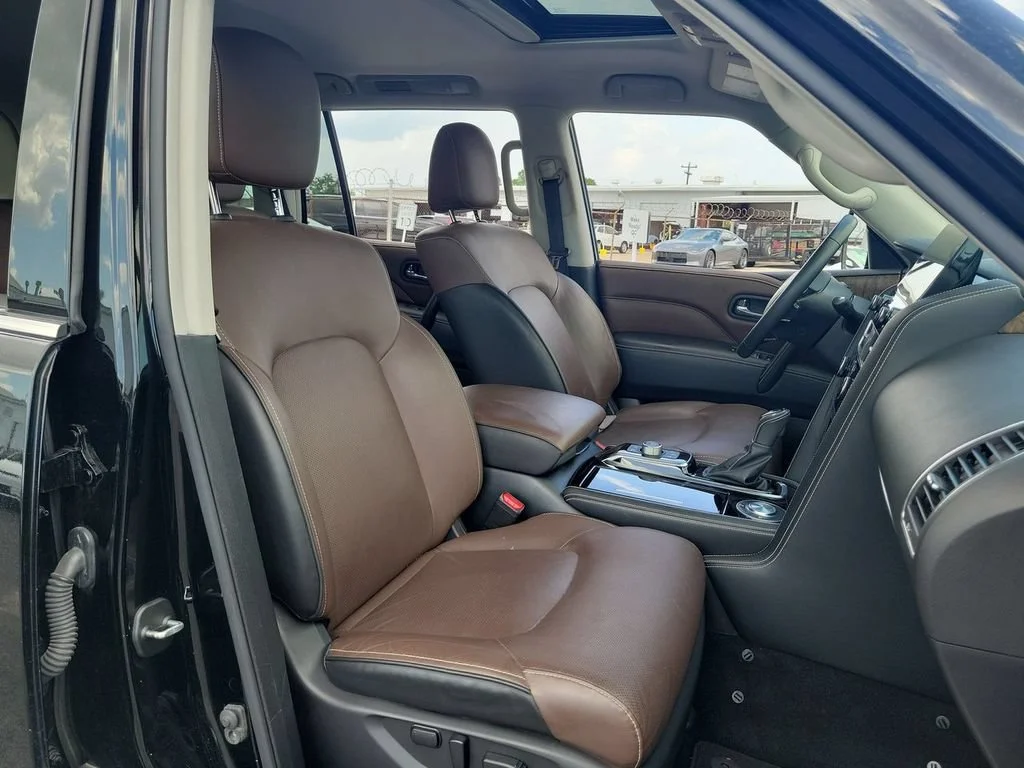 Used 2023 Black INFINITI PREMIUM SELECT image 29