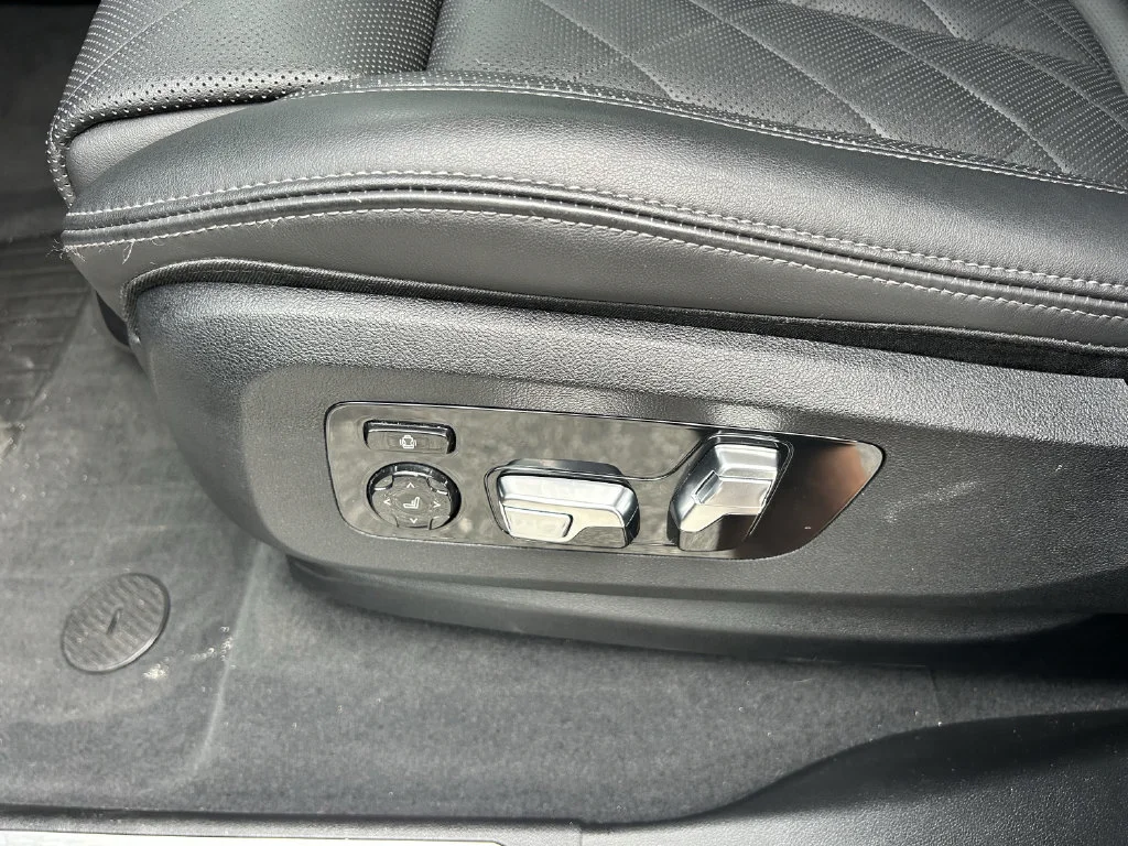 Used 2023 Blue BMW M50i image 25