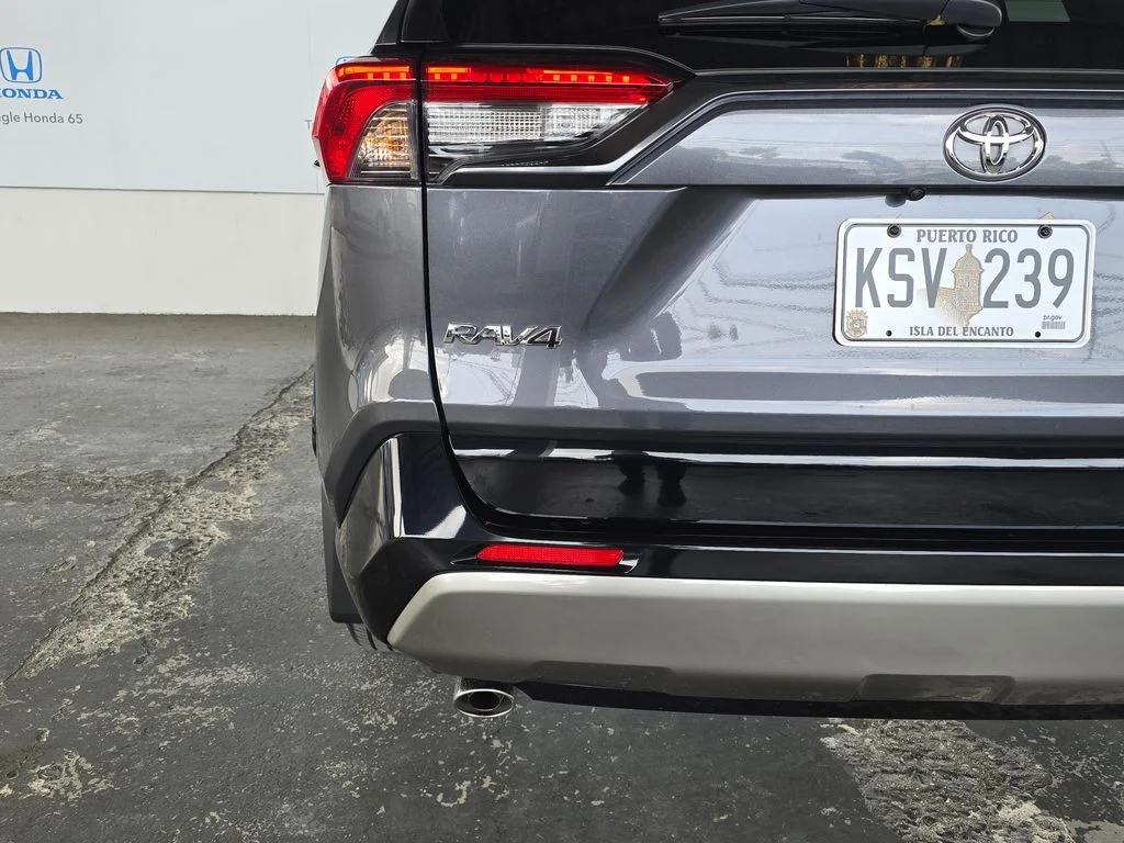 Used 2025 Gray Toyota SE image 40