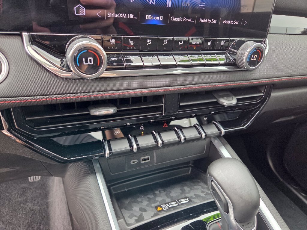 2025 Chevrolet Colorado Z71 - Photo 27