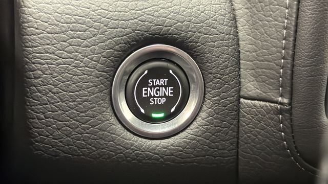 Used 2023 Sterling Metallic GMC Denali image 38