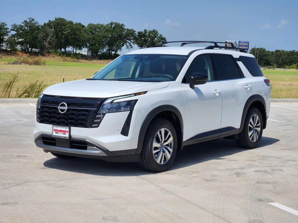 New 2026 Everest White Pearl TriCoat Nissan SL image 2