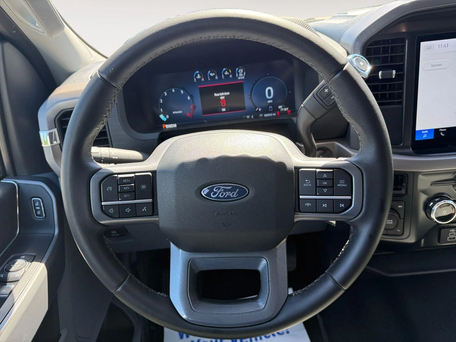 Used 2025 Agate Black Ford XLT image 16