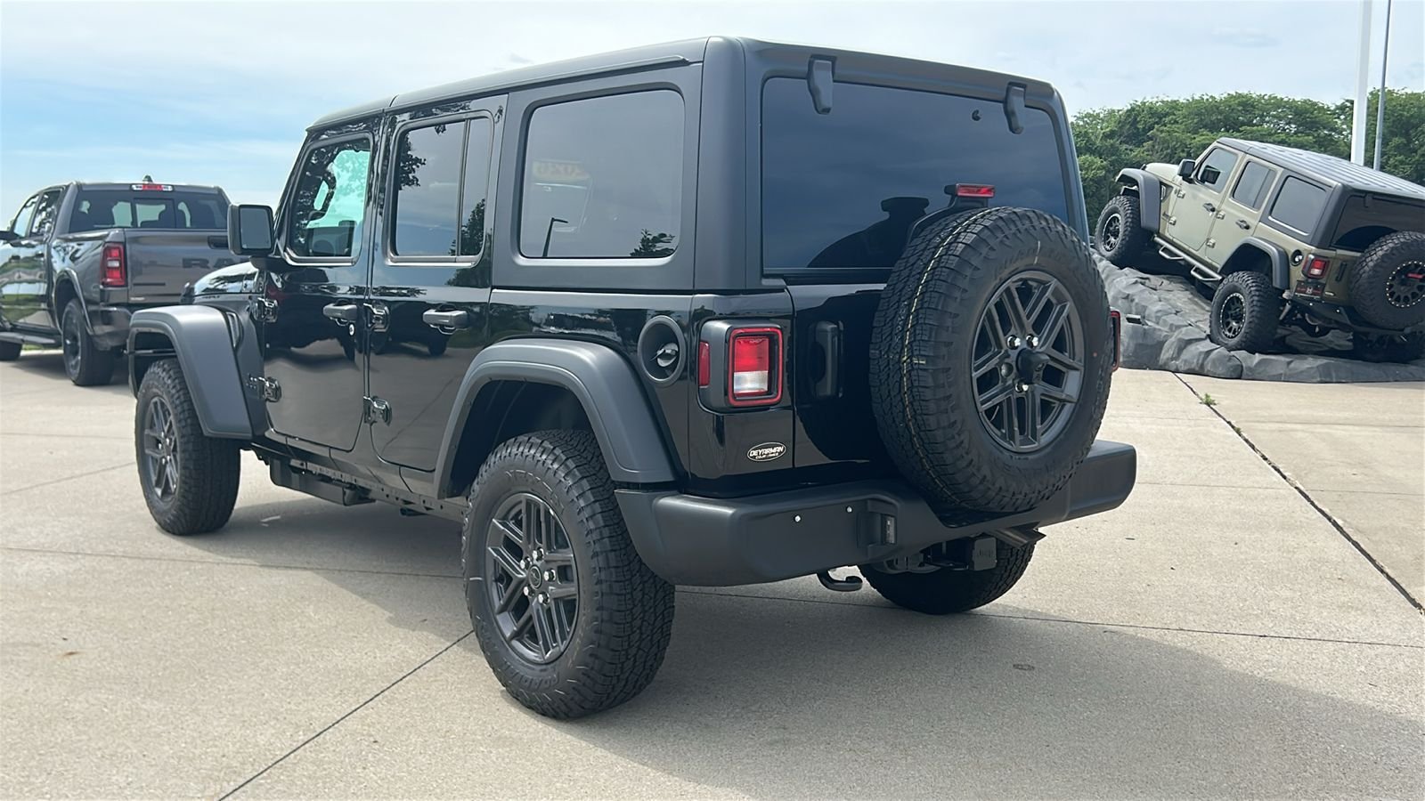 New 2026 Black Clearcoat Jeep Sport S image 6