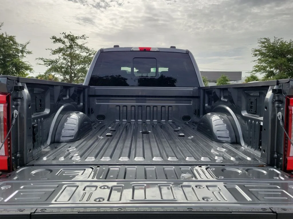 2026 Ford F-250 Super Duty Platinum - Photo 7