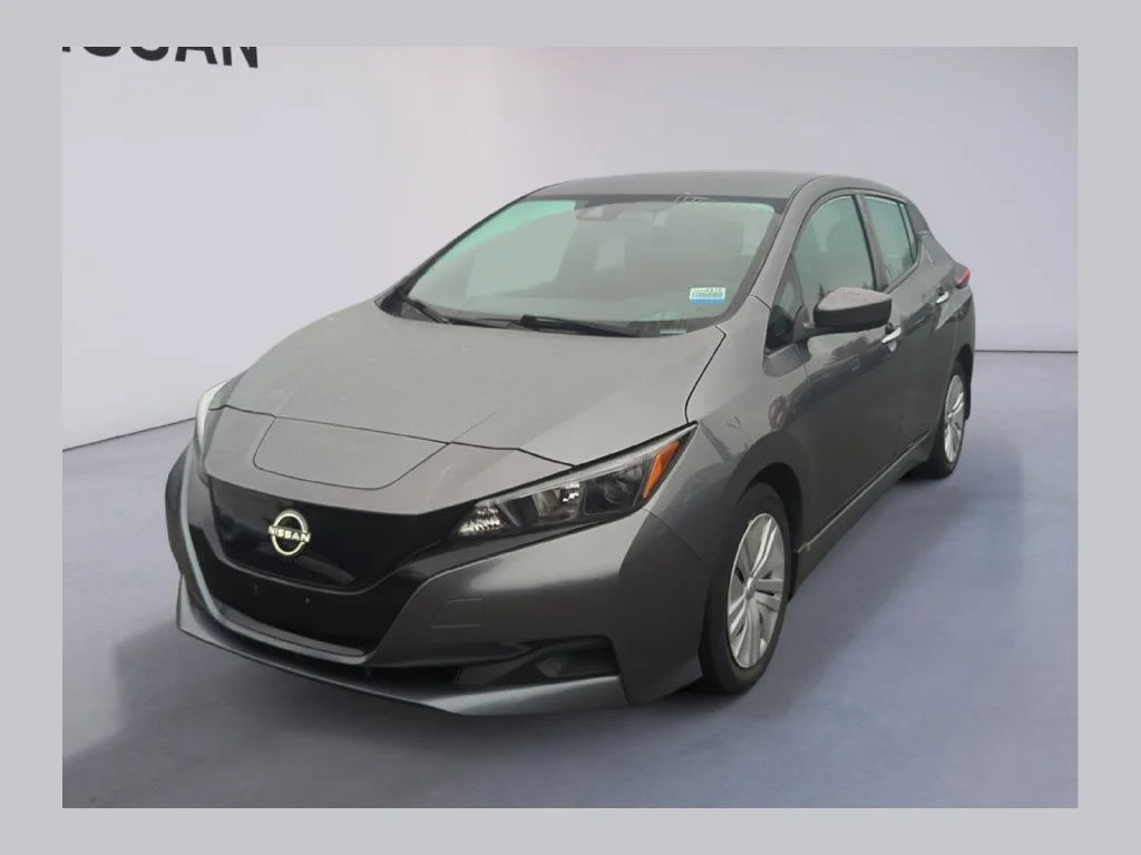 Used 2023 Gray Nissan S image 1