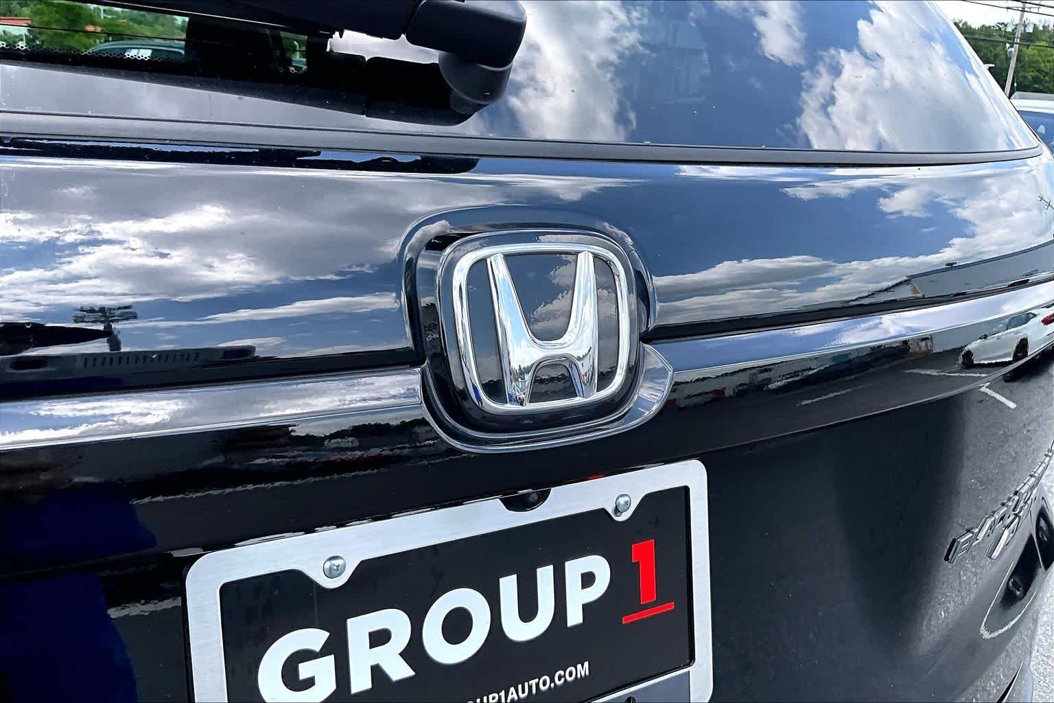 Used 2024 Crystal Black Pearl Honda Black Edition image 31