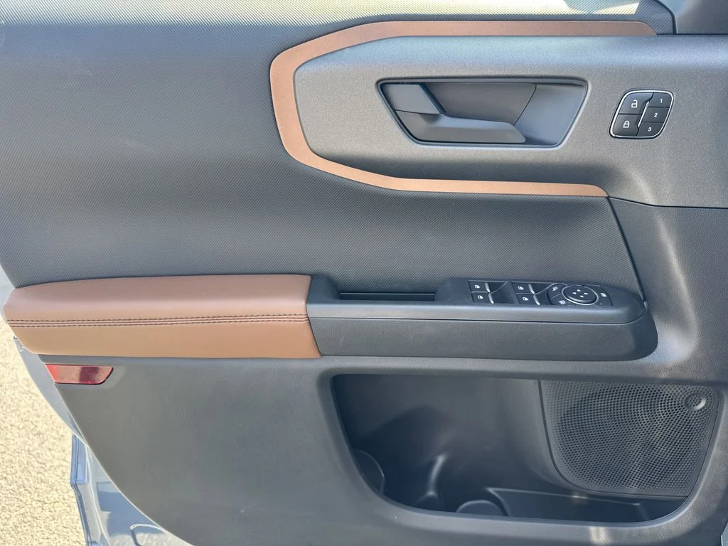 New 2026 Azure Gray Metallic Tri-Coat Ford Outer Banks® image 10