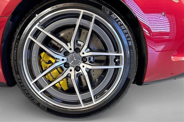 New 2026 MANUFAKTUR Patagonia Red Metallic Mercedes-Benz AMG® SL 55 image 55