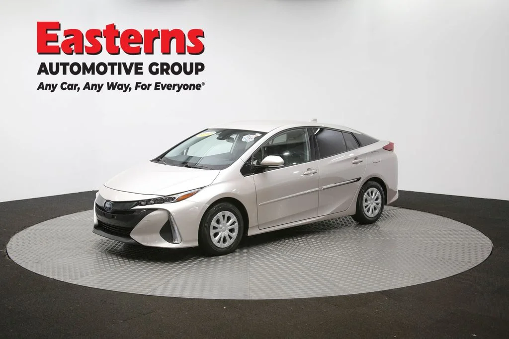 Used 2020 Gray Toyota XLE image 54