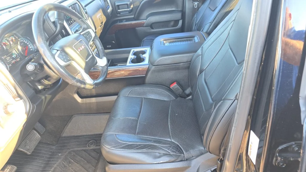 Used 2018 Black GMC SLT image 15