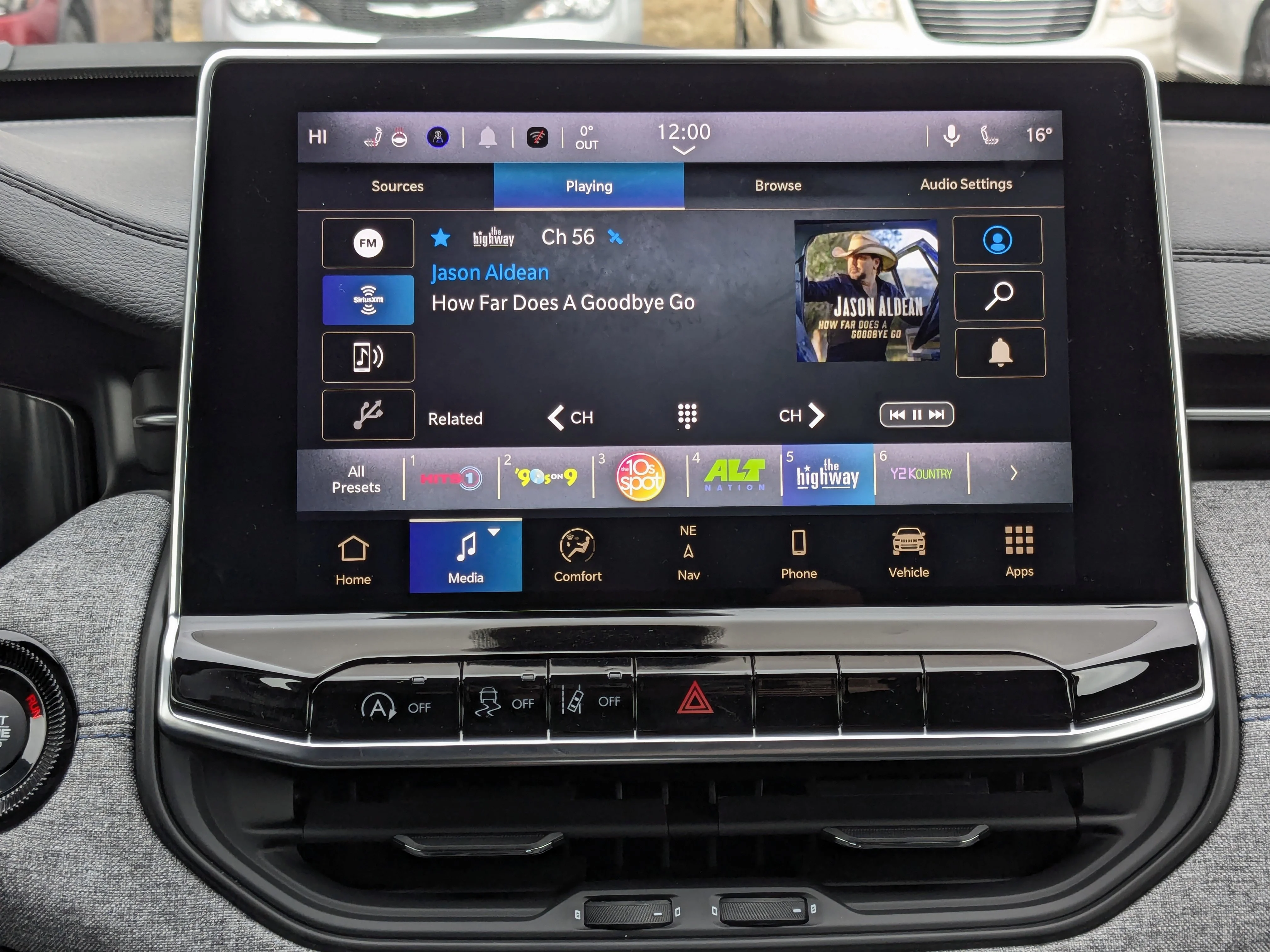 New 2026 Black Jeep North - Heated Seats & Steering - Power Liftgate - 10.1  Display - Keyless Entry & Tons More! image 20