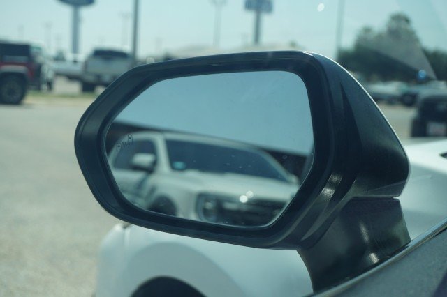 Used 2024  Toyota SE image 10