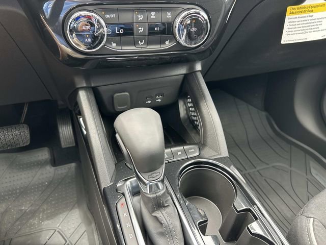 New 2026 Summit White Chevrolet LT image 19